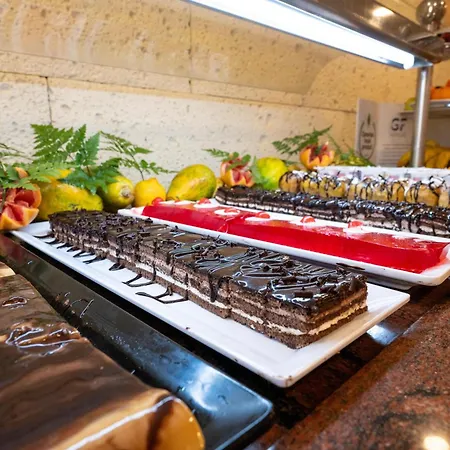 أبارتمينتوس نويليا بلايا 3* بويرتو ذي لا كروز