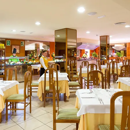 أبارتمينتوس نويليا بلايا 3*